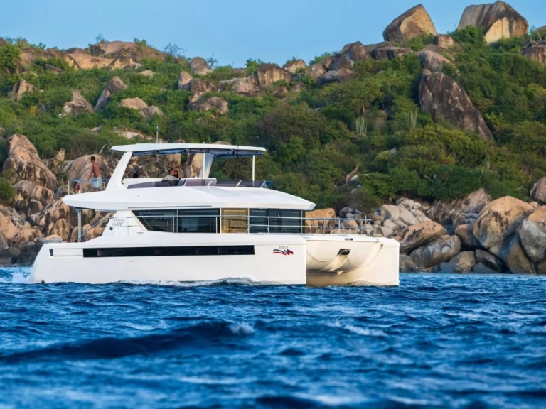 Ein Leopard Leopard 46 Powercat mieten in Gouviá