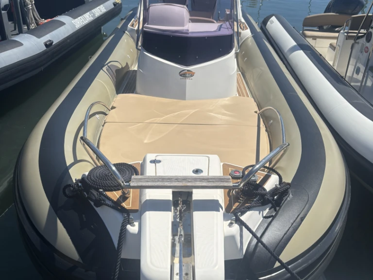 Schlauchboot mieten in Porto-Vecchio zum besten Preis