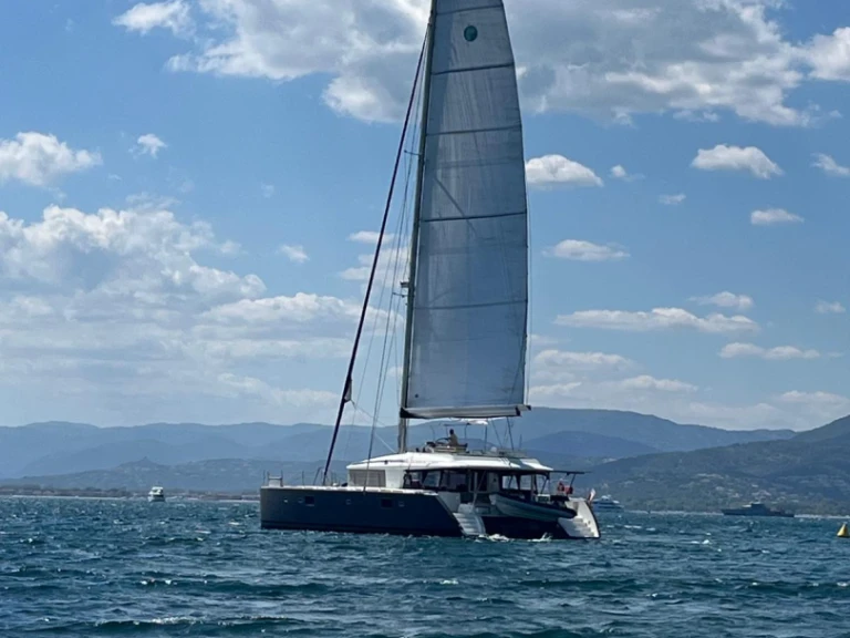 Vermietung Katamaran Lagoon mit Führerschein