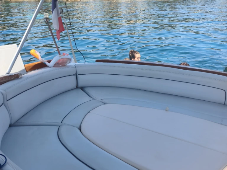 Vermietung Motorboot Jeanneau mit Führerschein