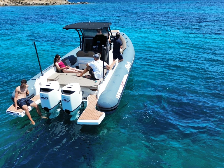 Ein Bwa 32gt mieten in Porto Rotondo