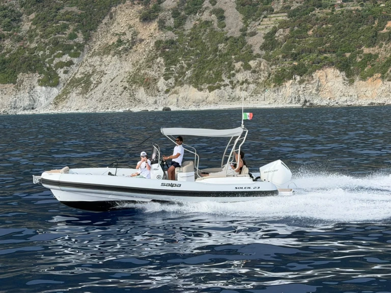Vermietung Schlauchboot Salpa mit Führerschein
