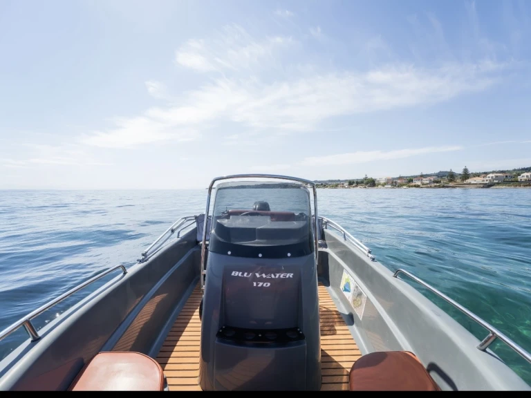 Motorboot mit oder ohne Skipper Poseidon mieten in Welt