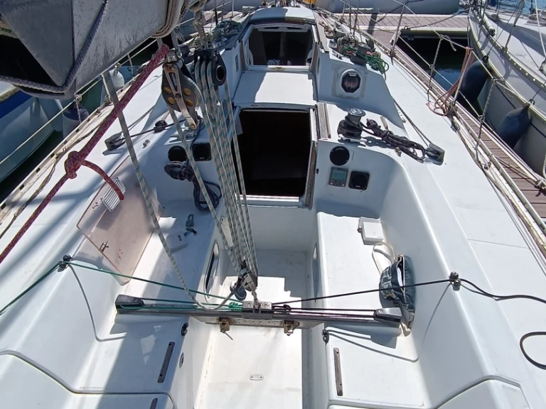 Segelboot mit oder ohne Skipper Jeanneau mieten in Lorient