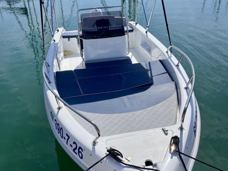 Motorboot mit oder ohne Skipper Saver mieten in Sant Andreu de Llavaneres