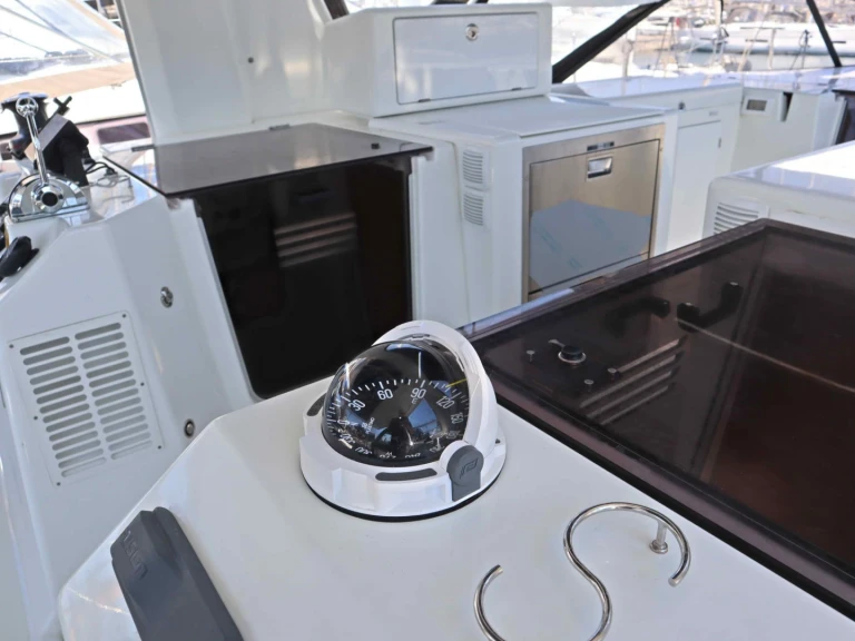 Vermietung Segelboot Jeanneau mit Führerschein