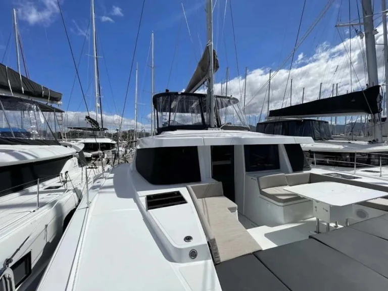 Ein Bali Bali 4.8/6 cab mieten in Álimos