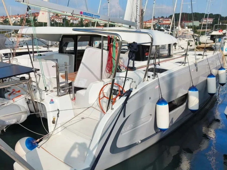Boot mieten Pula günstig Excess 11 (Cat)/6 cab