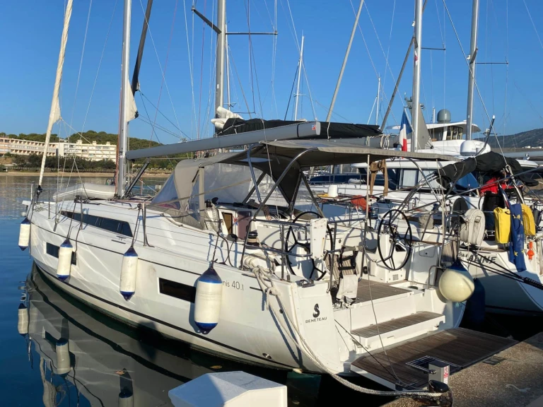 Segelboot mit oder ohne Skipper Bénéteau mieten in Bormes-les-Mimosas