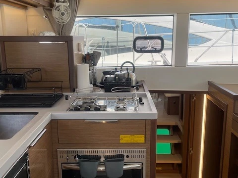 Lagoon Lagoon 40/4 cab mieten Paros (Insel)