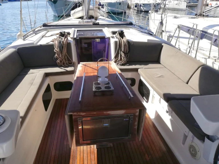 Segelboot mieten in Kalkara - Dufour Dufour 520 Grand Large /5cab
