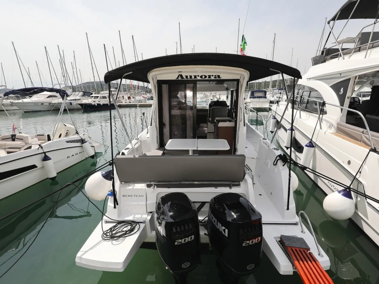 Motorboot mit oder ohne Skipper Bénéteau mieten in Biograd na Moru