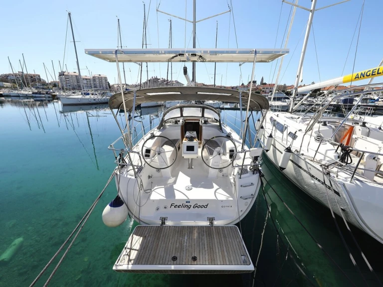 Ein Bavaria Cruiser 34 mieten in Biograd na Moru
