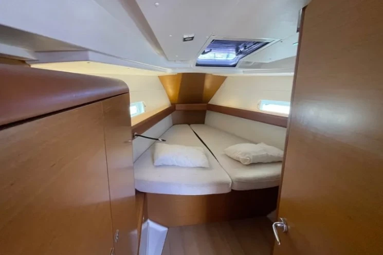 Bootsverleih Jeanneau Sun Odyssey 419 /3cab Paros (Insel) Samboat