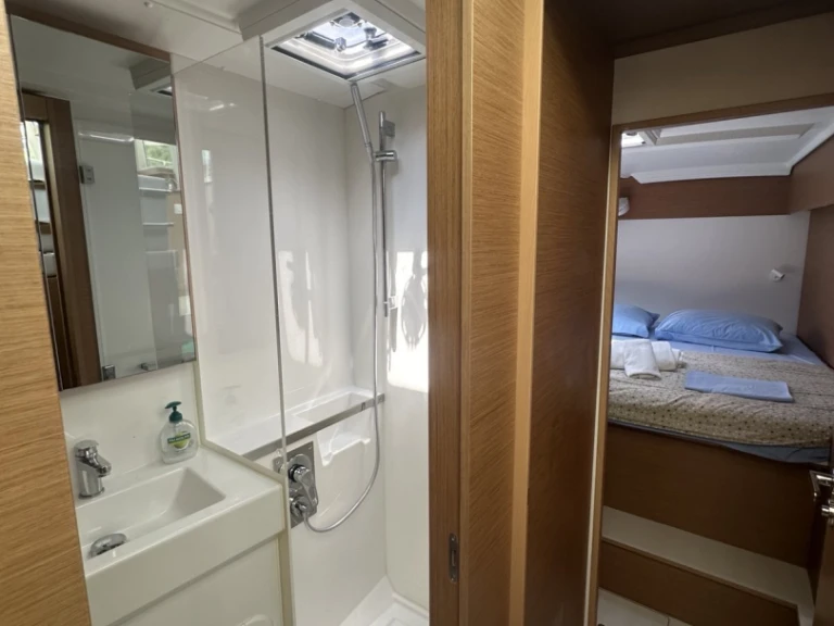 Bootsverleih Excess Excess 11 (Cat)/6 cab Tivat Samboat