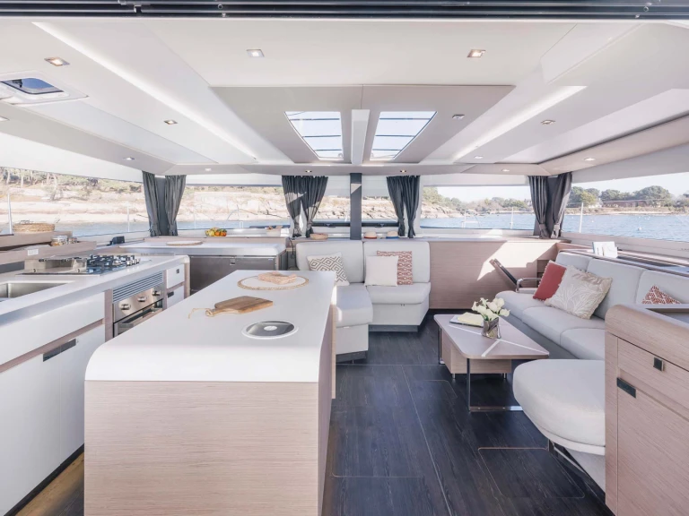 Katamaran mit oder ohne Skipper Fountaine Pajot mieten in Néa Péramos
