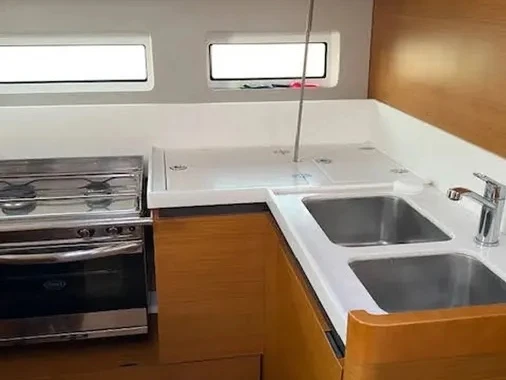 Segelboot mieten in Paros (Insel) - Jeanneau Sun Odyssey 440 (4cab)
