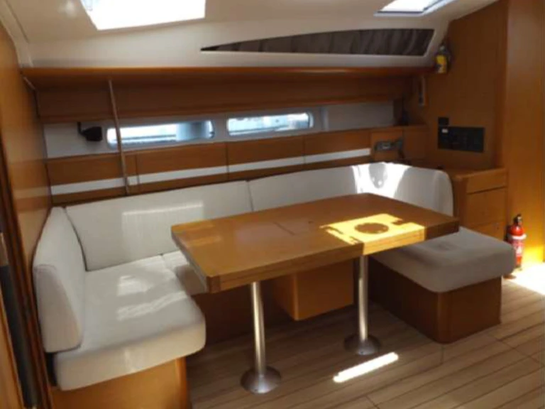 Jeanneau Jeanneau 53 /6cab mieten Kalkara
