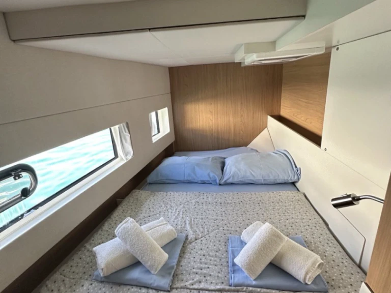 Ein Bali Bali Catsmart/6 cab mieten in Tivat
