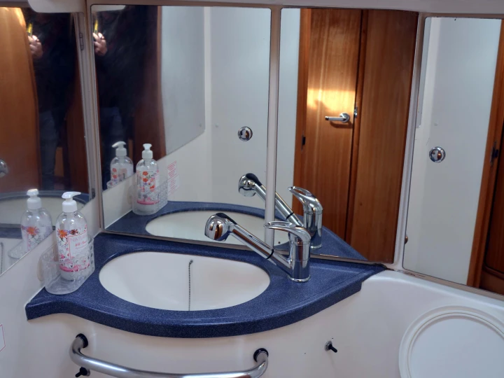 Bootsverleih Bavaria Bavaria 46 Cruiser /4cab Ávdira Samboat