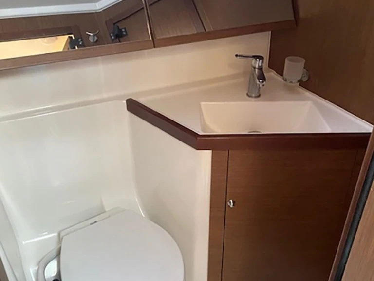 Bénéteau Oceanis 40.1 mieten Bormes-les-Mimosas