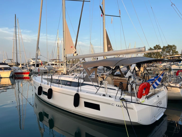 Boot mieten Gouviá günstig Bavaria C42 /3cab