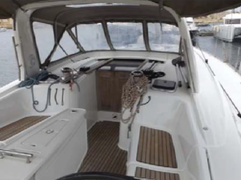 YachtCharter in Kalkara - Bénéteau Oceanis 50 /6cab auf SamBoat