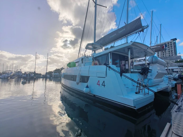 Katamaran mit oder ohne Skipper Bali mieten in Bas du Fort
