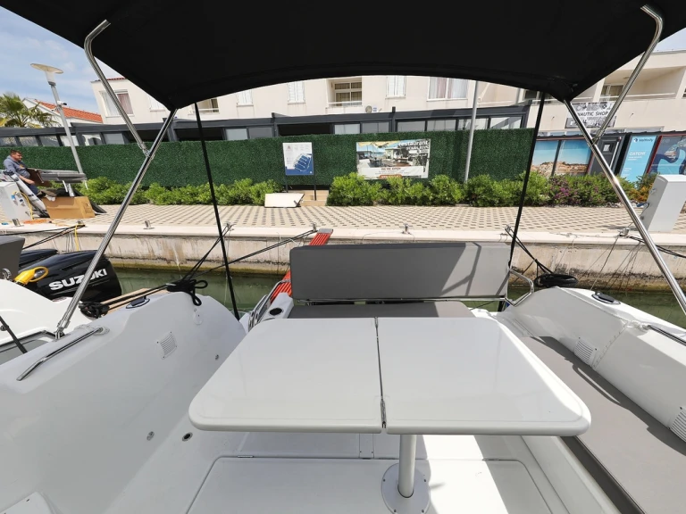 Motorboot mit oder ohne Skipper Bénéteau mieten in Biograd na Moru
