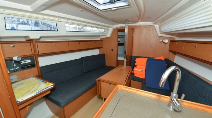 Segelboot mieten in Biograd na Moru - Bavaria Cruiser 33