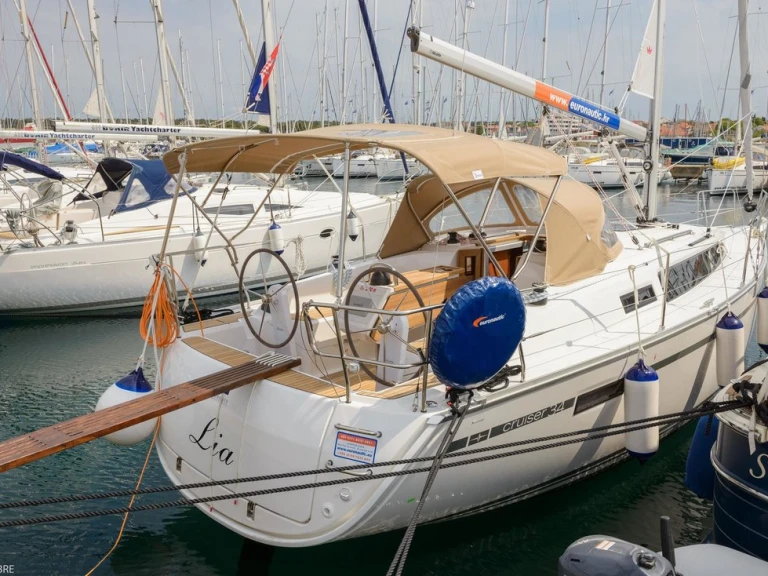 YachtCharter in Biograd na Moru - Bavaria Cruiser 34 auf SamBoat