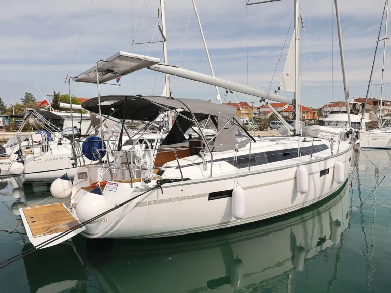 Boot mieten Biograd na Moru günstig Cruiser 37