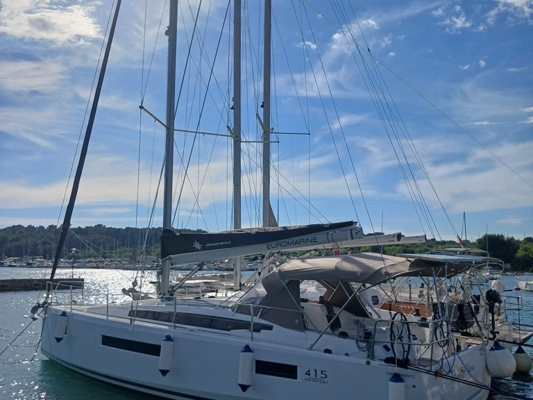 Jeanneau Sun Odyssey 415 mieten Split