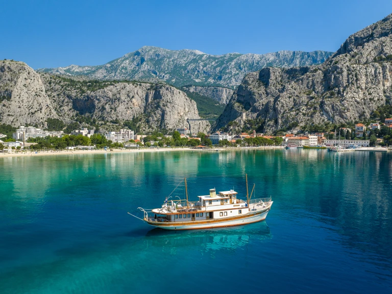 Yacht mit oder ohne Skipper Custom Made mieten in Split