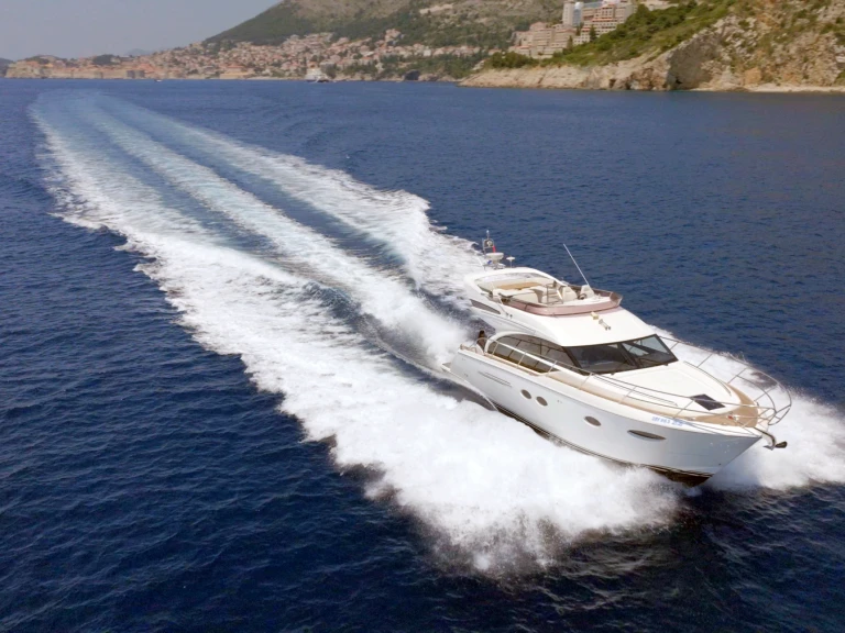 Vermietung Motorboot Princess mit Führerschein