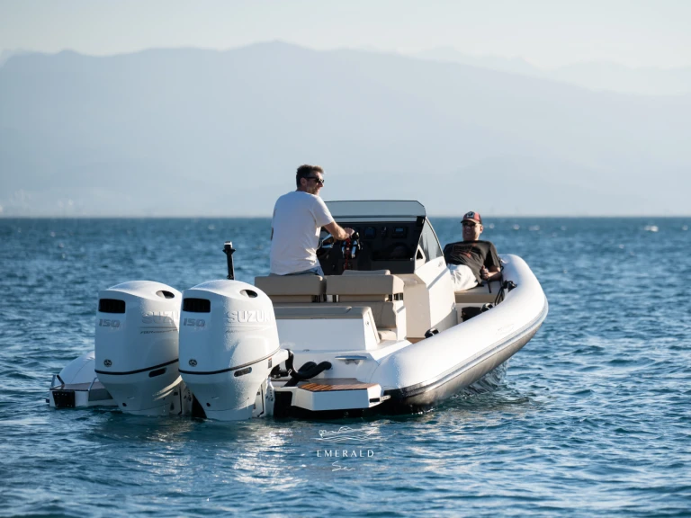 Schlauchboot mit oder ohne Skipper Technohull mieten in Korfu