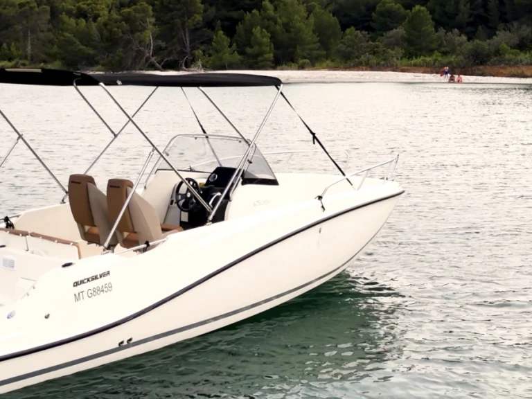 Boot mieten Marseille günstig Activ 675 Open