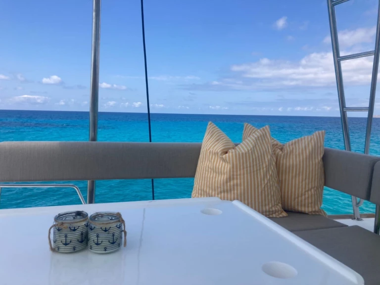 Katamaran mieten in Ibiza Magna zum besten Preis
