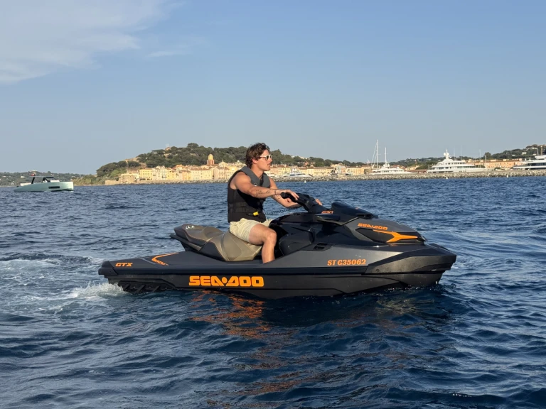 Sea-Doo GTX 230 mieten Saint-Tropez