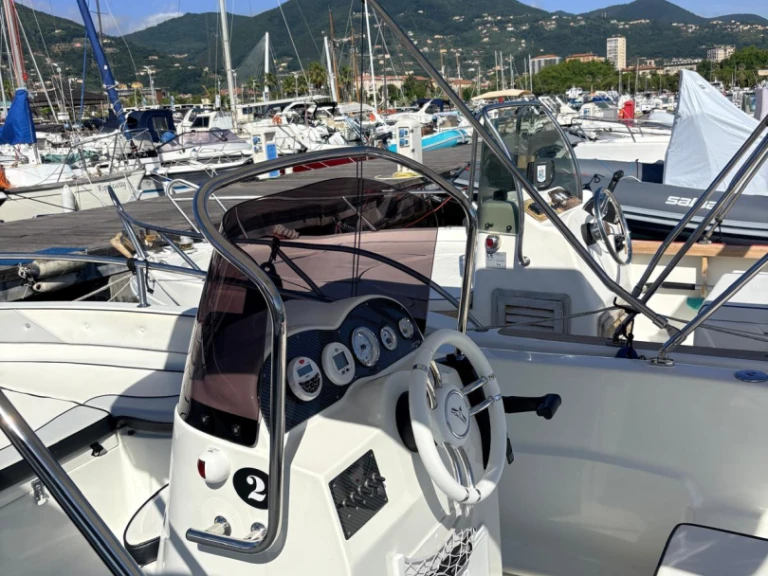 Motorboot mit oder ohne Skipper Trimarchi mieten in La Spezia