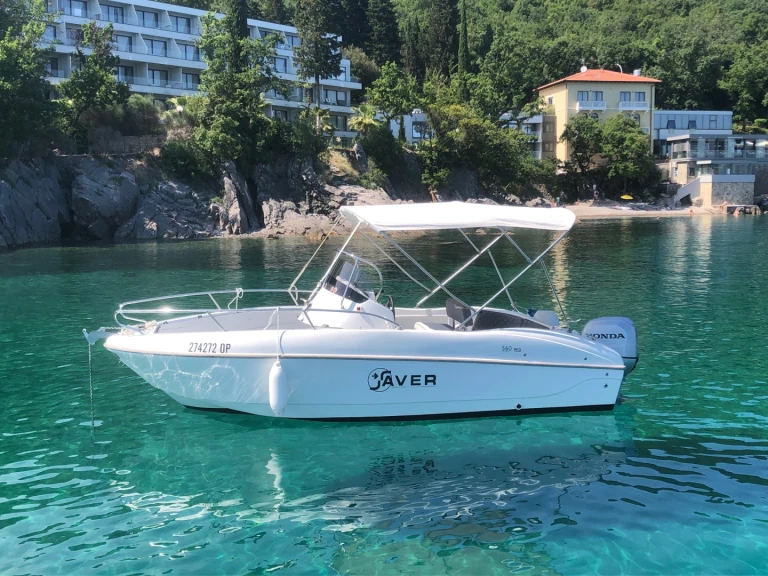 Ein Saver 560 WA mieten in ACI Marina Opatija