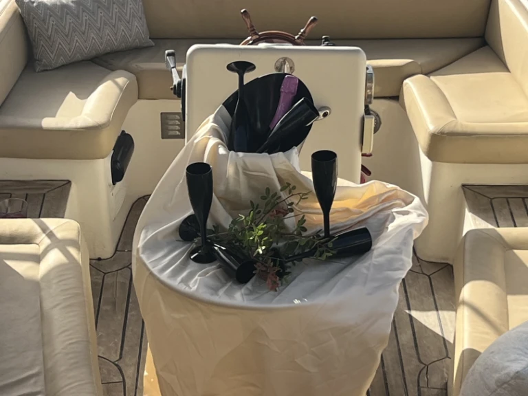Motorboot mit oder ohne Skipper A HELLAS mieten in Faliraki