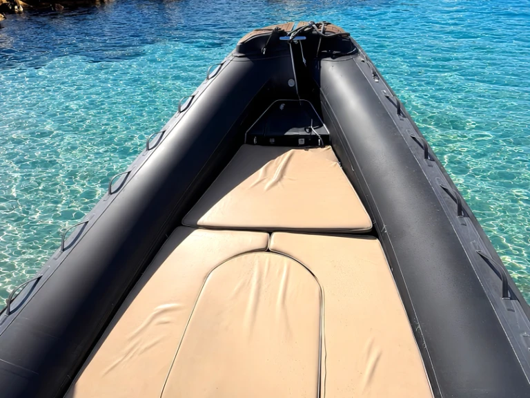 YachtCharter in Saint-Cyr-sur-Mer - gomini semi rigide 7,85 open auf SamBoat