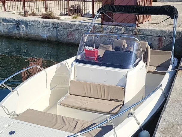 Motorboot mit oder ohne Skipper Quicksilver mieten in Marseille