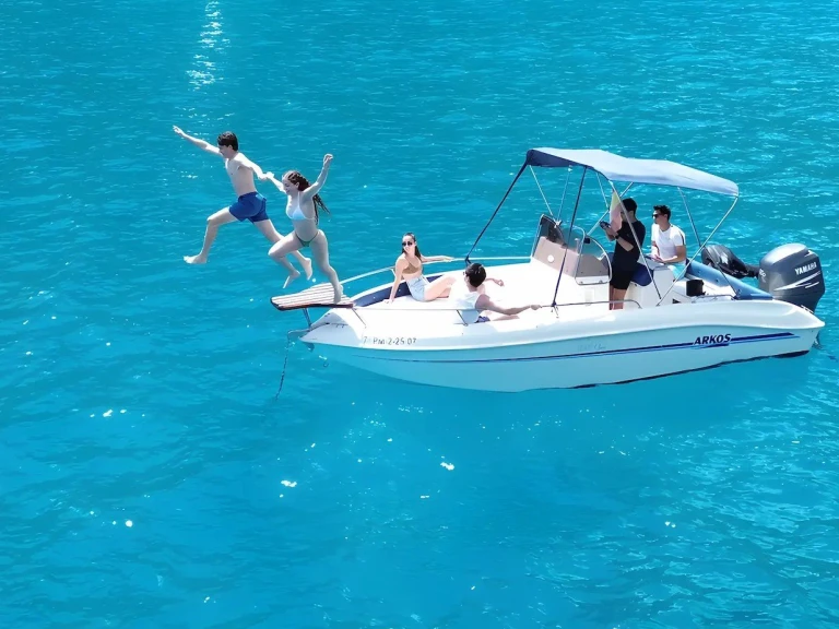 Motorboot mit oder ohne Skipper Arkos mieten in Alcúdia