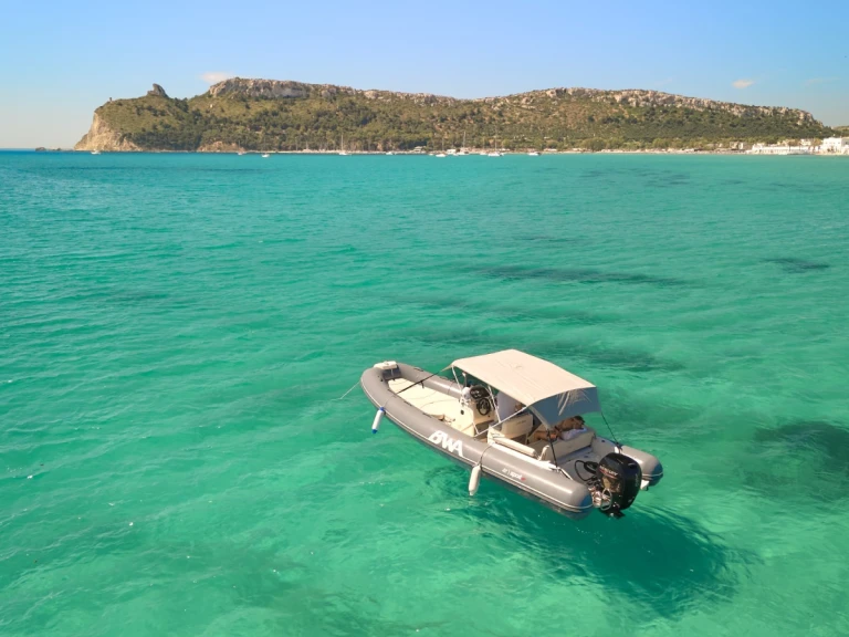 YachtCharter in Cagliari - Bwa Sport 22 GT auf SamBoat
