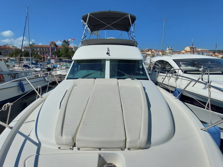 YachtCharter in Vieux Port de Cannes - Jeanneau Prestige 36 Fly auf SamBoat