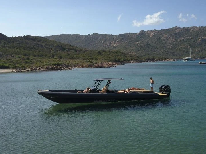 Ein Bernico Rxp13 mieten in Baie de Figari