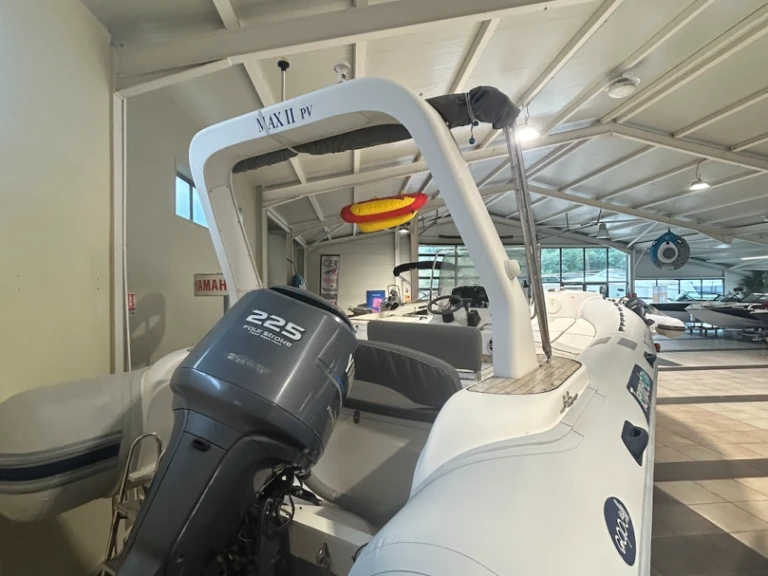Boot mieten Biscarrosse günstig Tempest 750