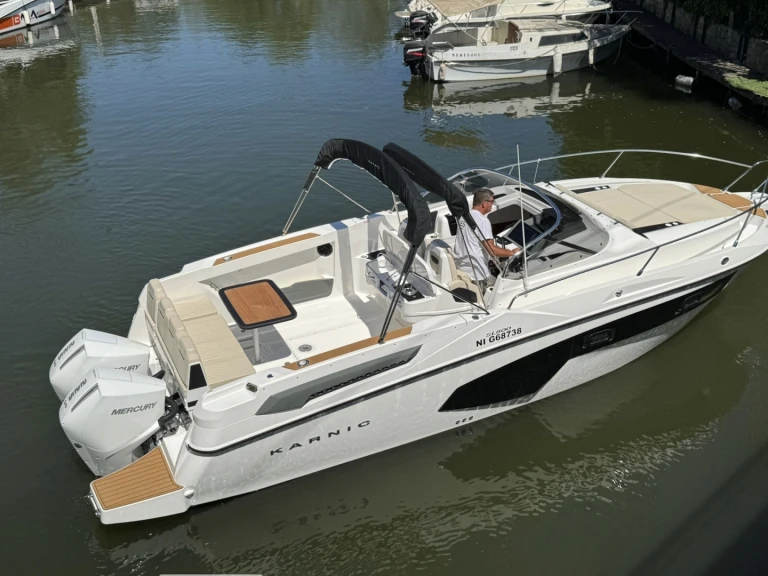Vermietung Motorboot Karnic mit Führerschein